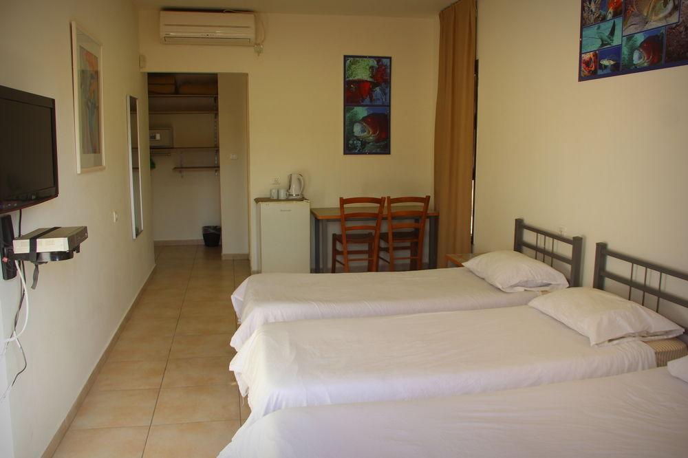 Tzabar Hotel