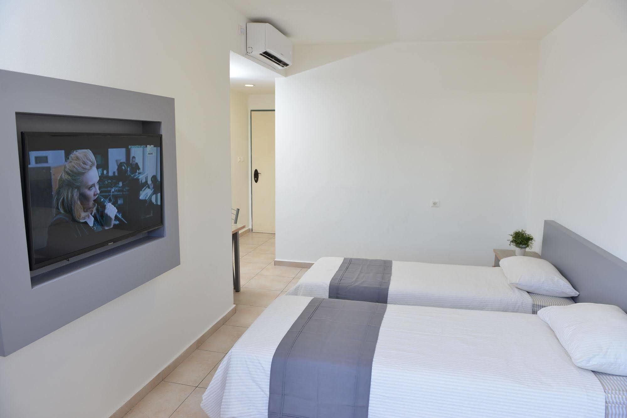 Hotel Tzabar 3*